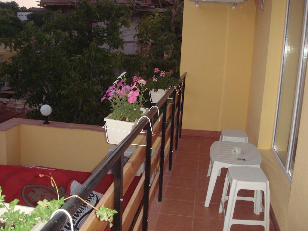 Family Hotel Central Kranevo Dış mekan fotoğraf