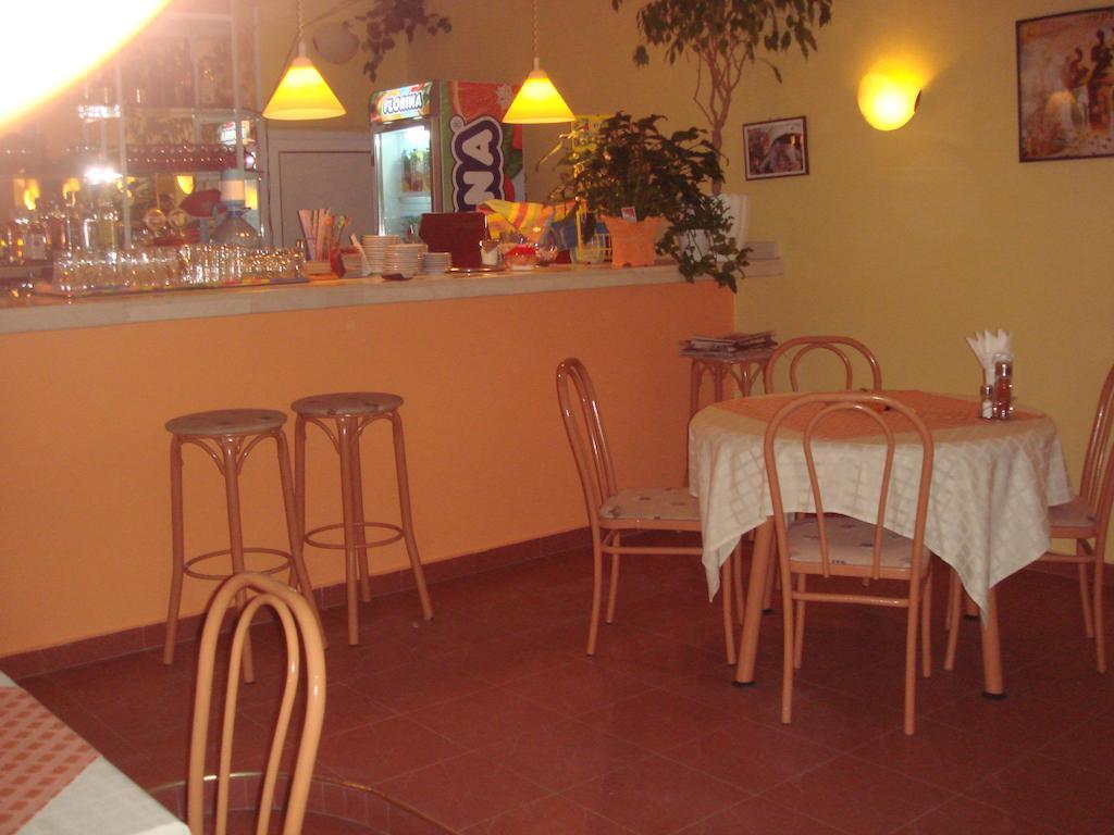 Family Hotel Central Kranevo Dış mekan fotoğraf