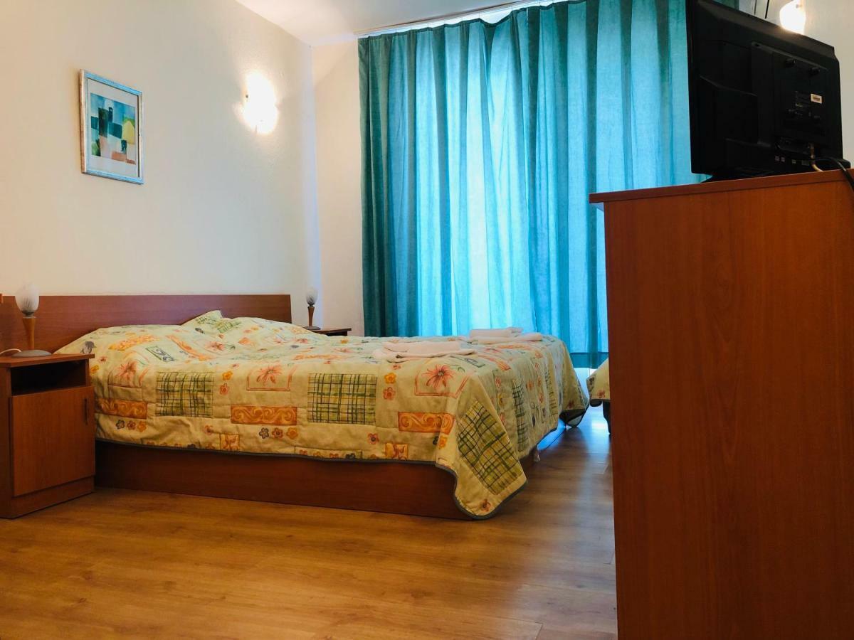 Family Hotel Central Kranevo Dış mekan fotoğraf